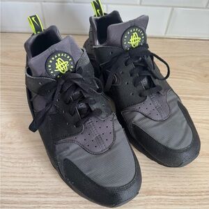 Nike Huarache Black and Neon Green Sneakers